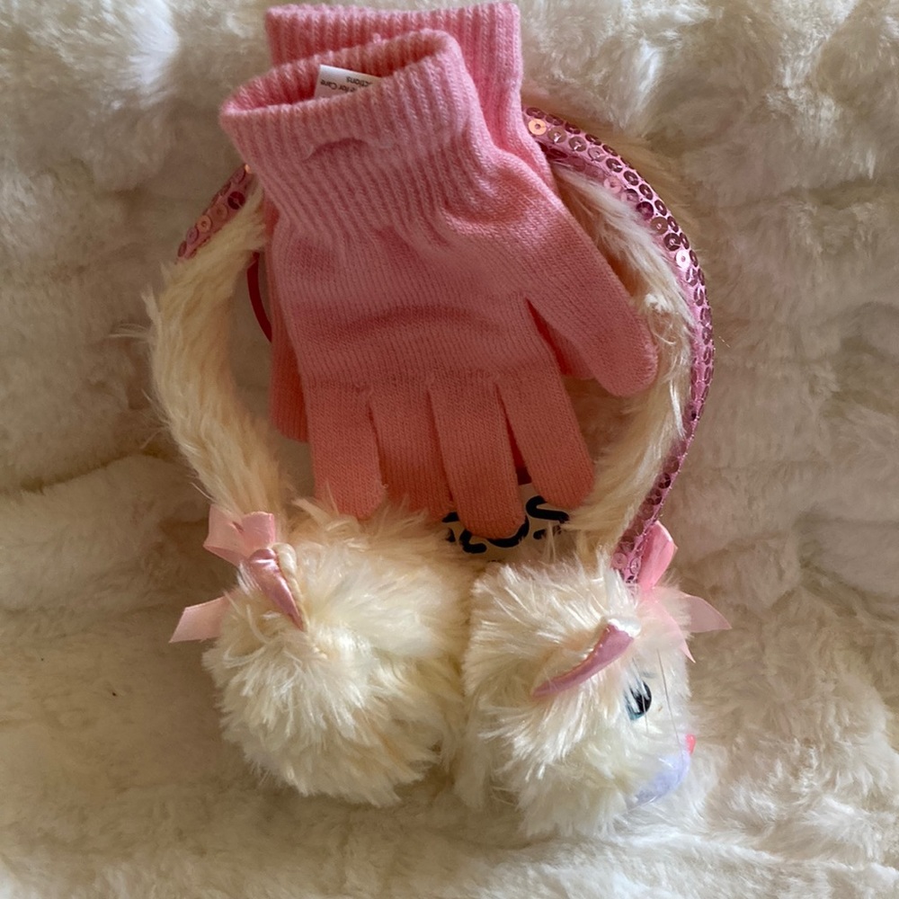 Earmuffs and gloves